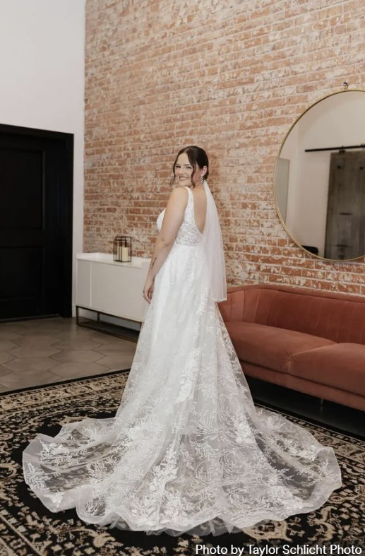 Bridal hair and makeup portfolio image 40
