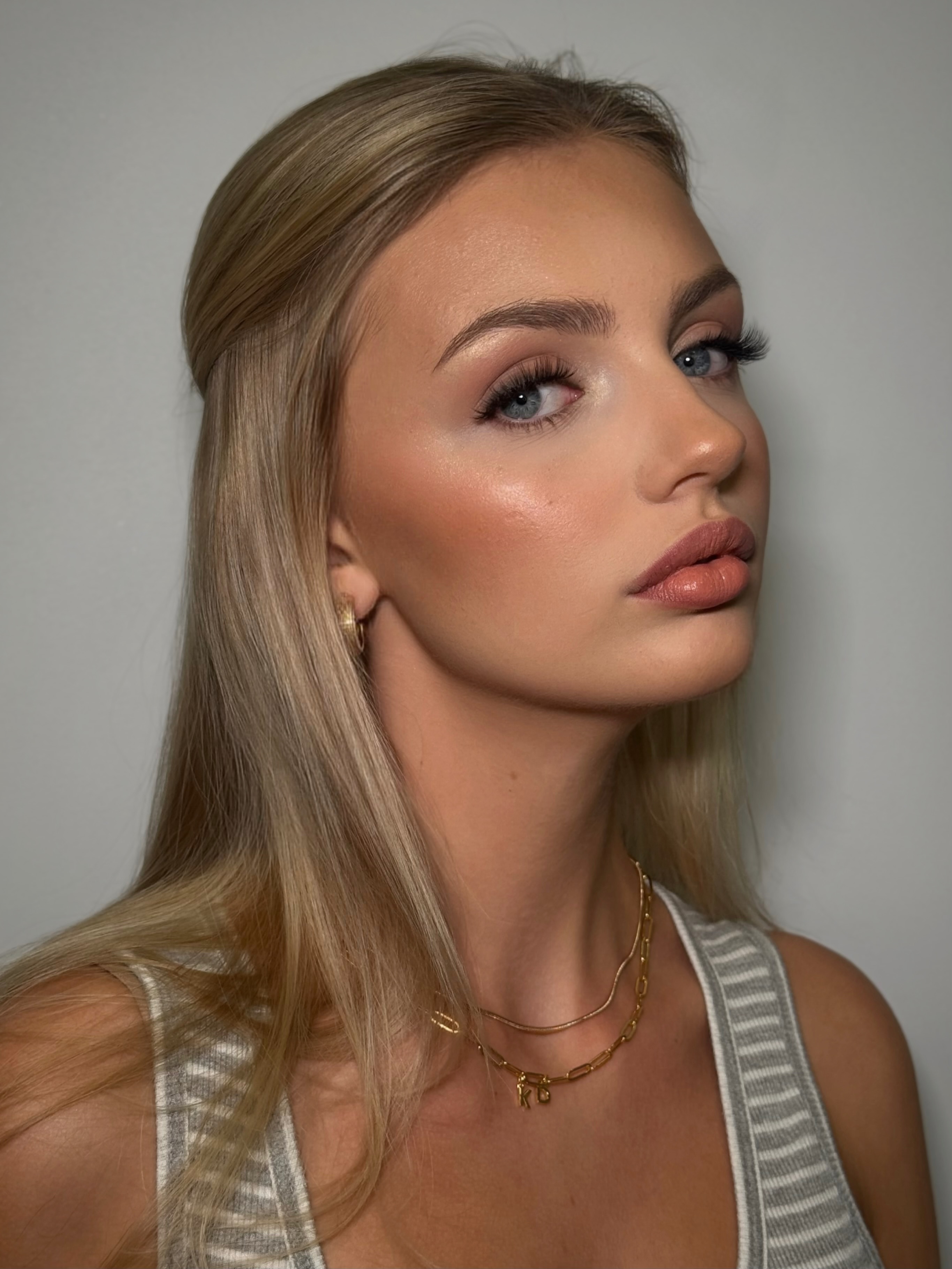 Non-bridal hair and makeup portfolio image 07